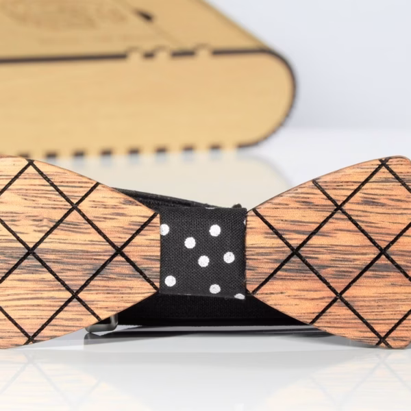 enjoythewoodestonia puidust kikilips rhombus groomsmen