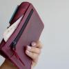 enjoythewoodestonia leather woman wallet with a zipper