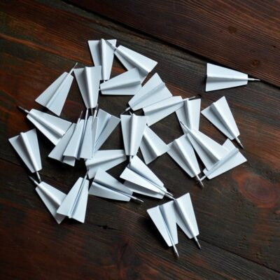 enjoythewoodestonia puidust maailma seinakaart lennukid