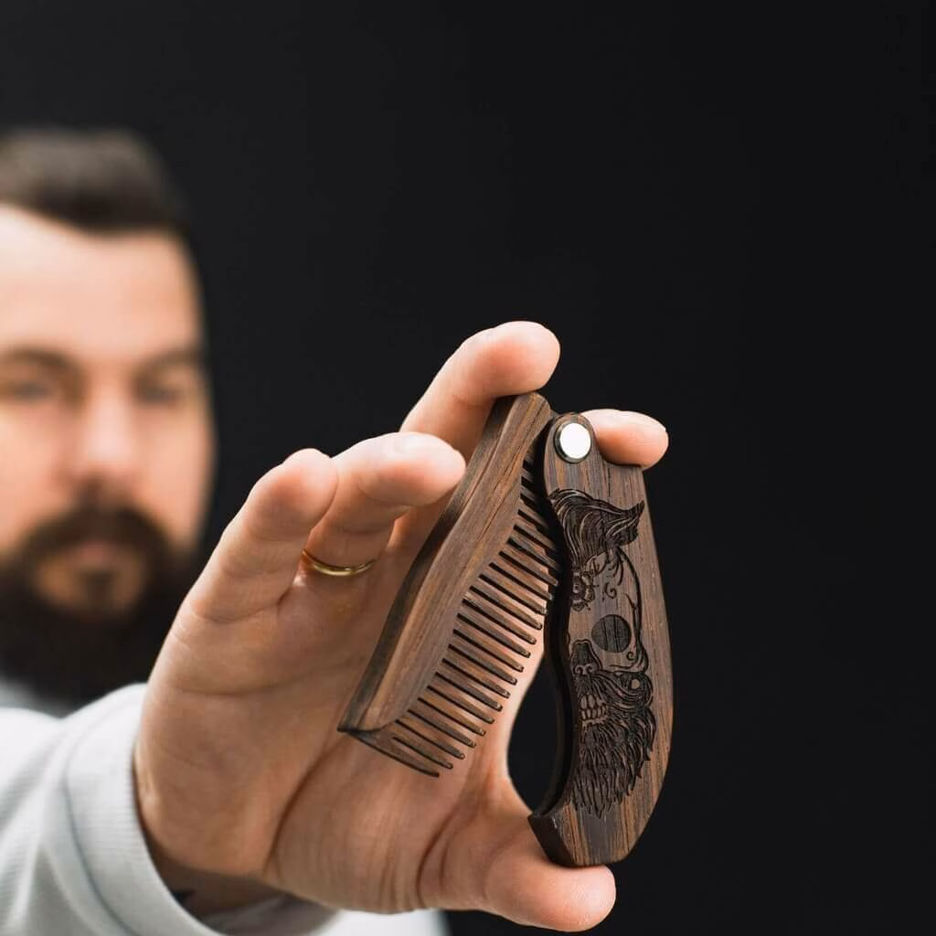 enjoythewoodestonia puidust kokkupandav habemekamm half skull special