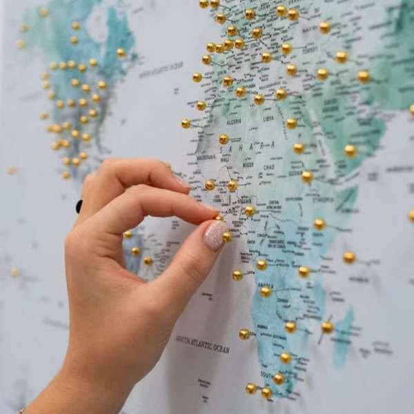 enjoythewoodestonia maailma kaart lõuendil sky blue